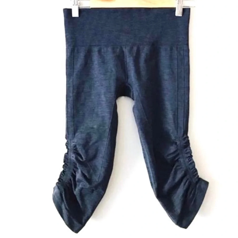 Lululemon Awakening Crop Leggings